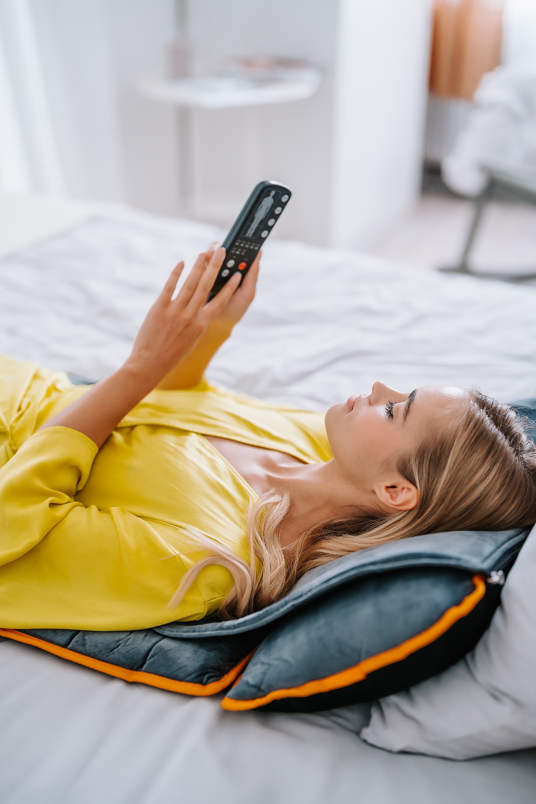 Mata do masażu Shiatsu Medivon Nova + niezależna poduszka masująca - obrazek 7